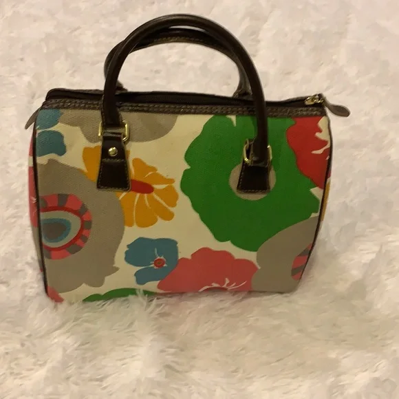 “Victoria Secret” Tote - Picture 2 of 6